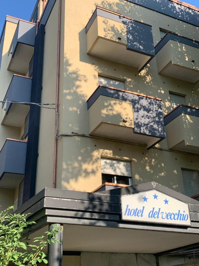 Hotel Del Vecchio リミニ エクステリア 写真