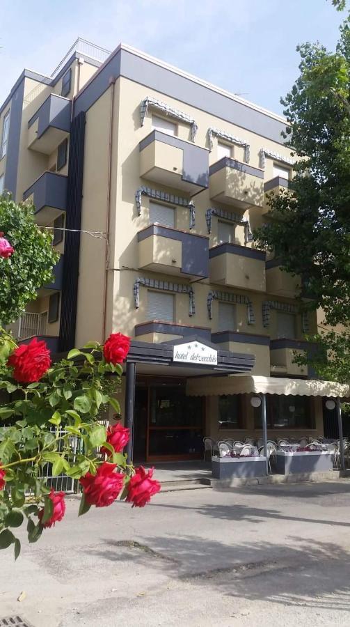 Hotel Del Vecchio リミニ エクステリア 写真